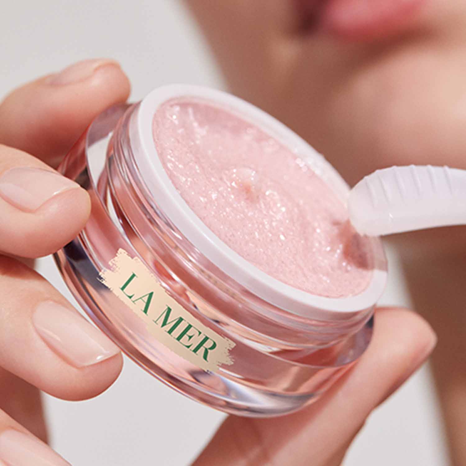 Le Gommage Doux pour les lèvres